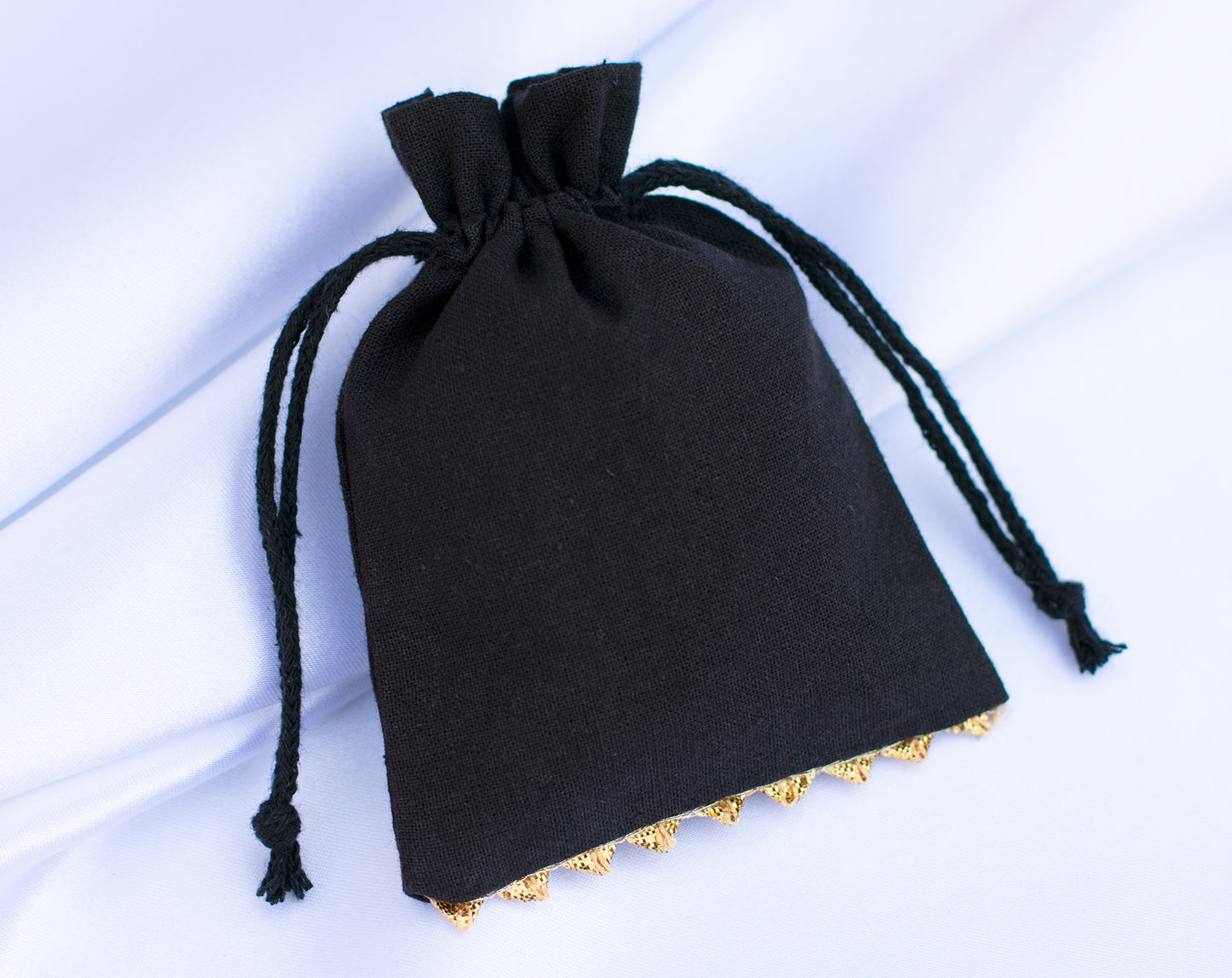 100pcs Black Designer Cotton Pouches With Logo For Jewelry Packaging