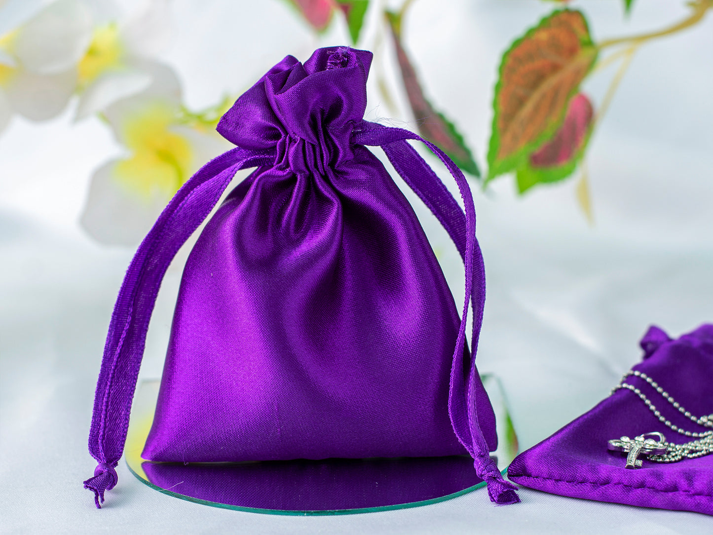 100pcs Satin Drawstring Pouch With Logo in Wholesale, Wedding Favor Bags for Gifting