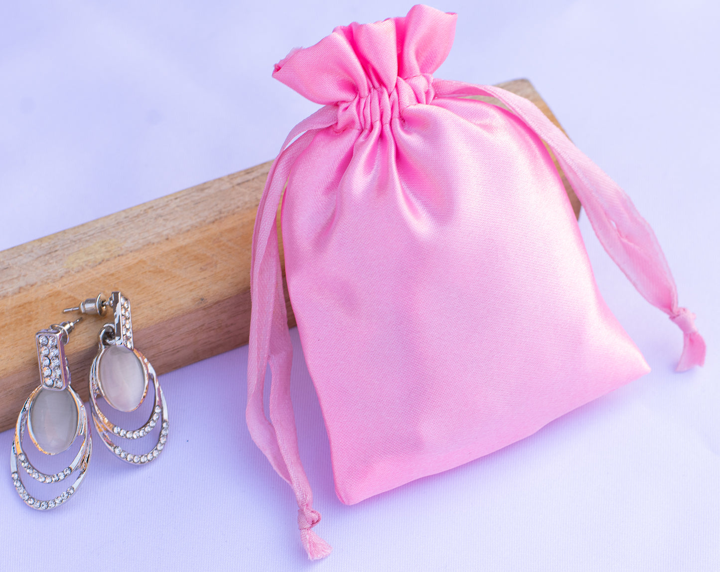 100pcs Customer Favorite Satin Drawstring Pouch With Logo For Jewelry Packaging