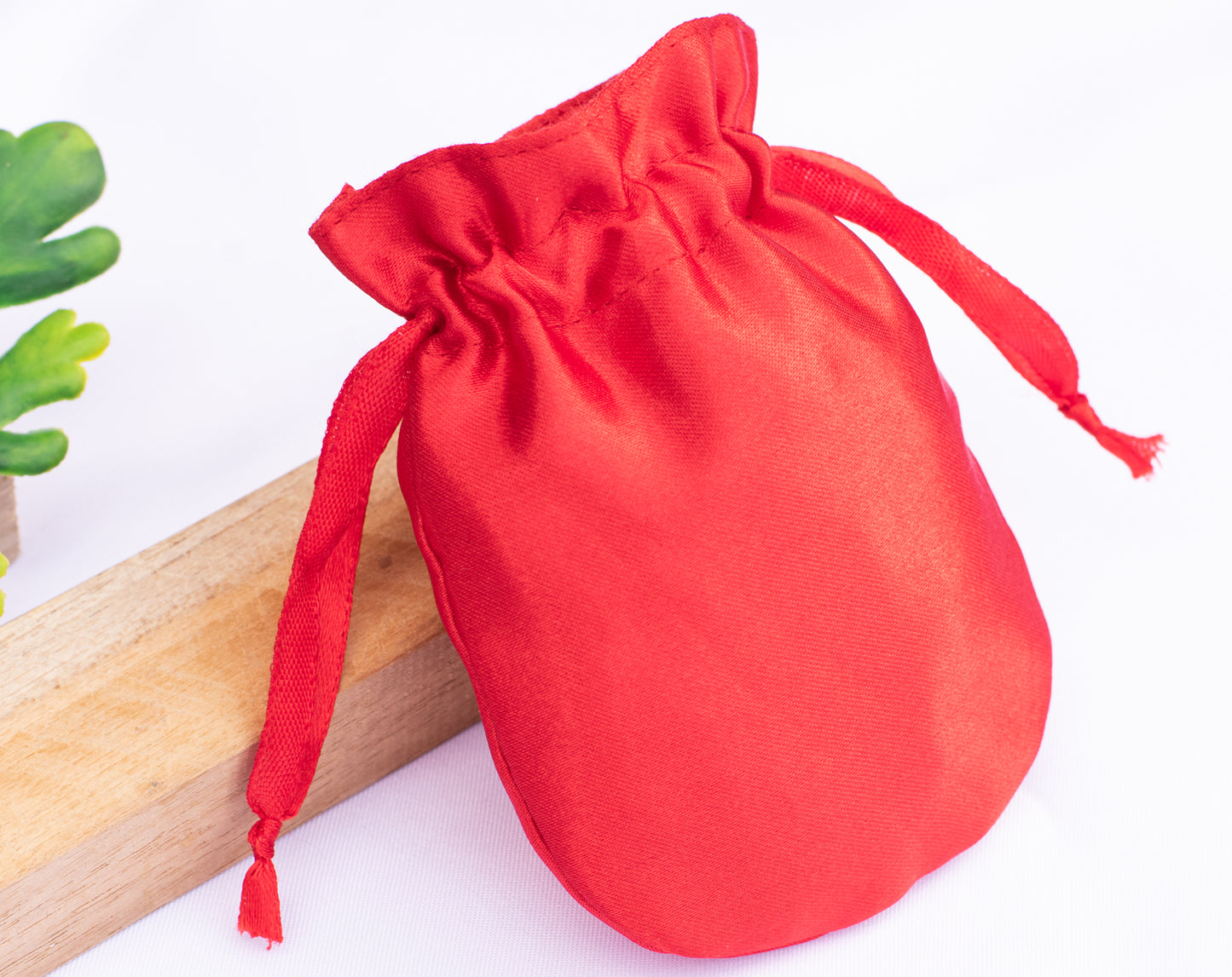 100pcs - Round Satin Drawstring Pouch With Logo, Wedding Favor Bags