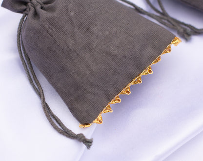 100pcs Golden Lace Designer Cotton Pouches With Logo For Sustainable Jewelry Packaging