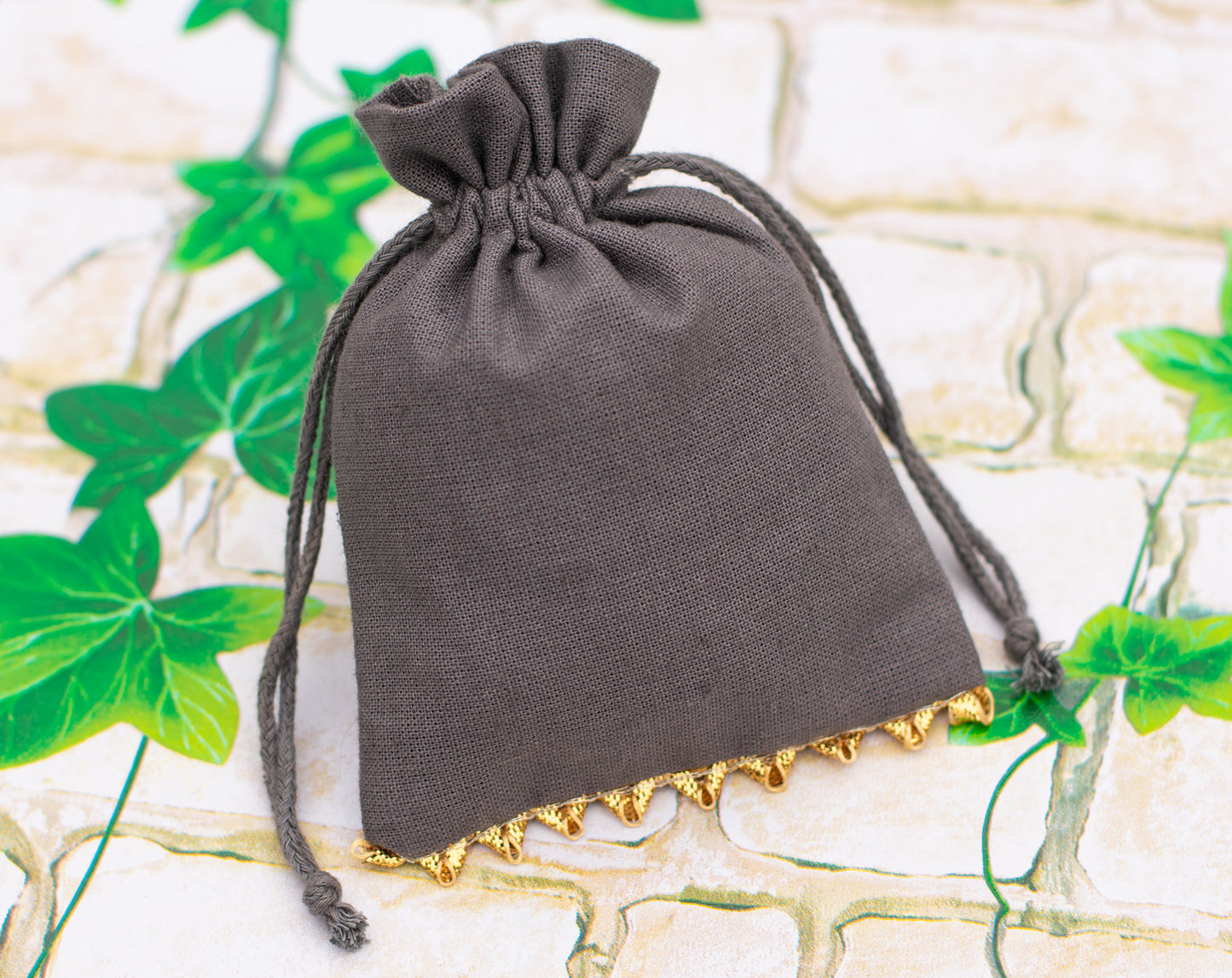 100pcs Golden Lace Designer Cotton Pouches With Logo For Sustainable Jewelry Packaging