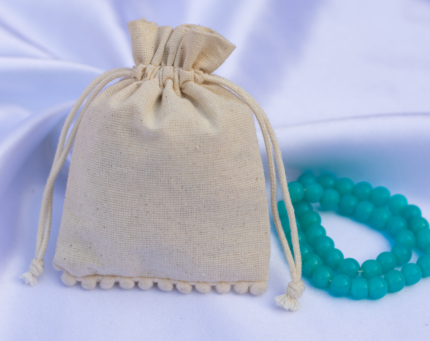 100pcs Natural Cotton Designer Drawstring Pouches With Logo for Jewelry Packaging