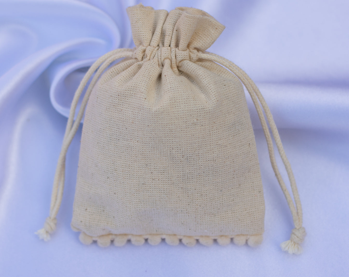 100pcs Natural Cotton Designer Drawstring Pouches With Logo for Jewelry Packaging