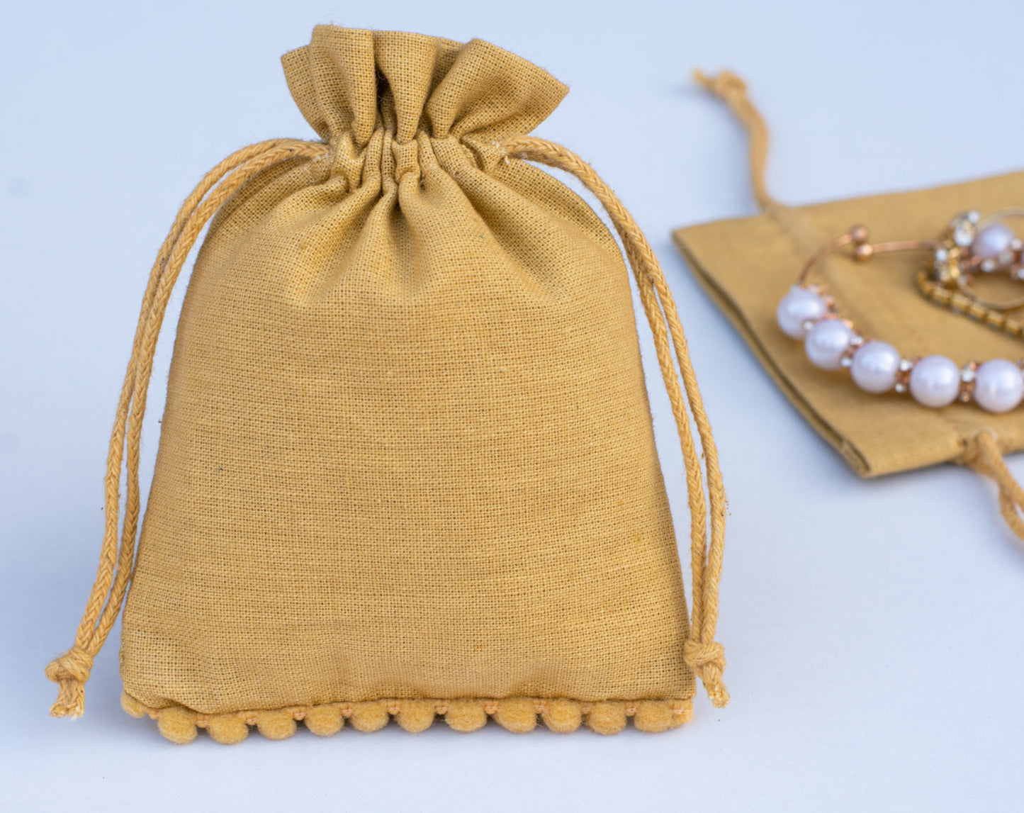 100pcs Eco-Friendly Designer Cotton Drawstring Jewelry Pouch With Custom Logo